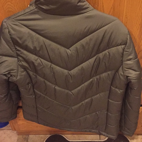 Lightweight puffy jacket - Picture 4 of 4
